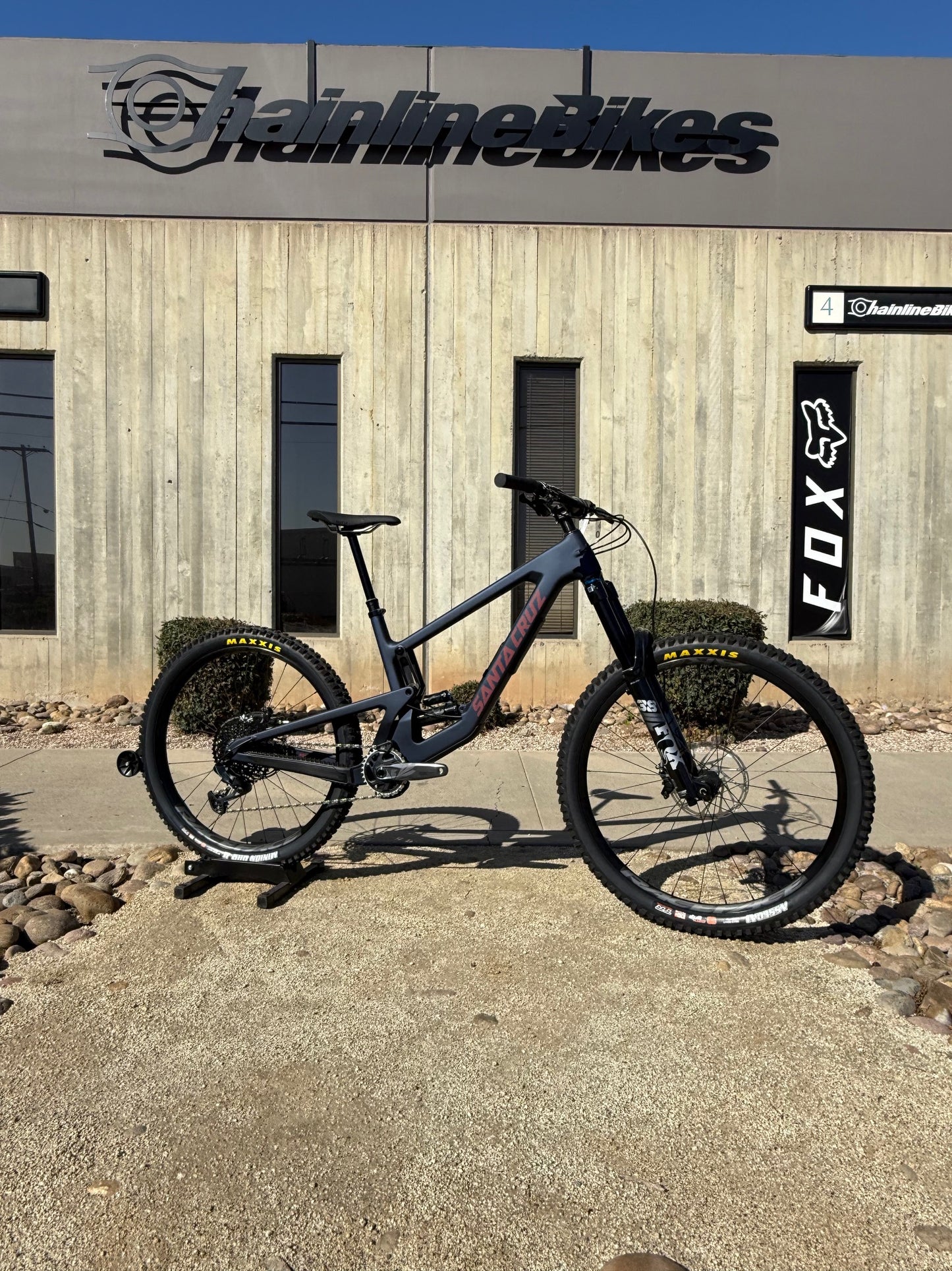 Santa Cruz Nomad S