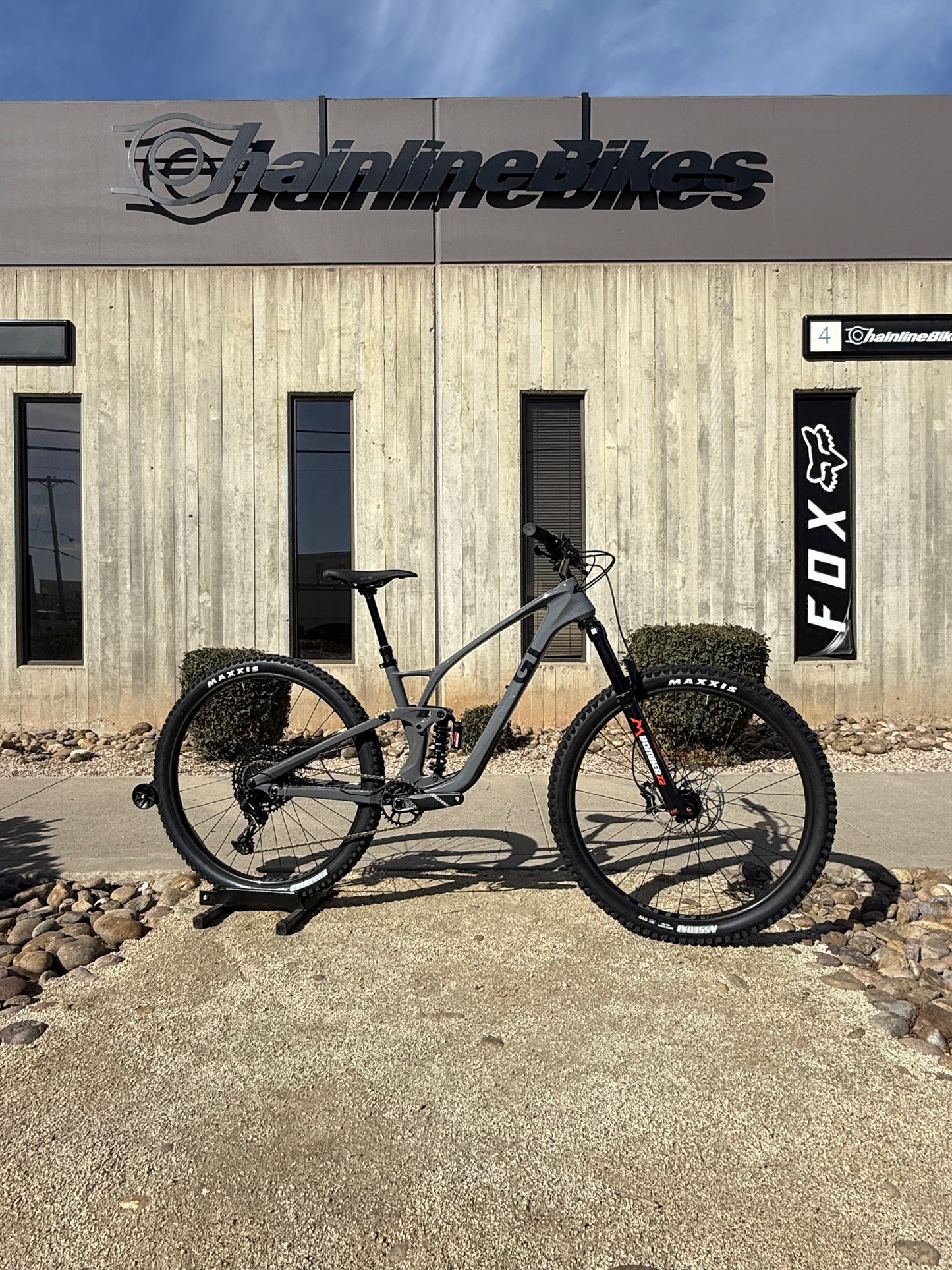 GT Sensor Carbon Elite